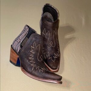Ariat Pendleton Dixon Ankle Boots
